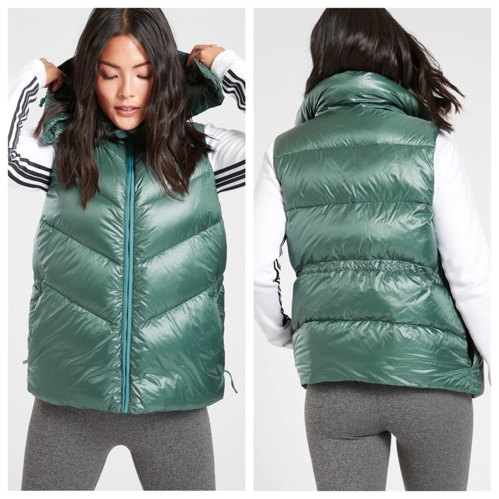 Athleta Lofty Down Vest in Juniper Green Sz Small